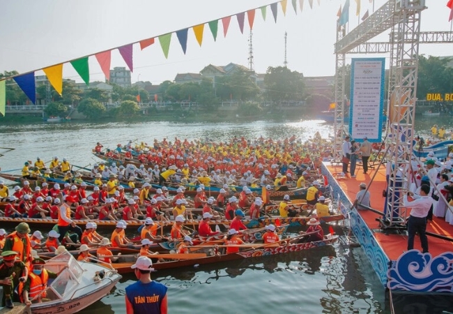 Lễ hội đua thuyền Đà Nẵng - Tinh thần làng biển